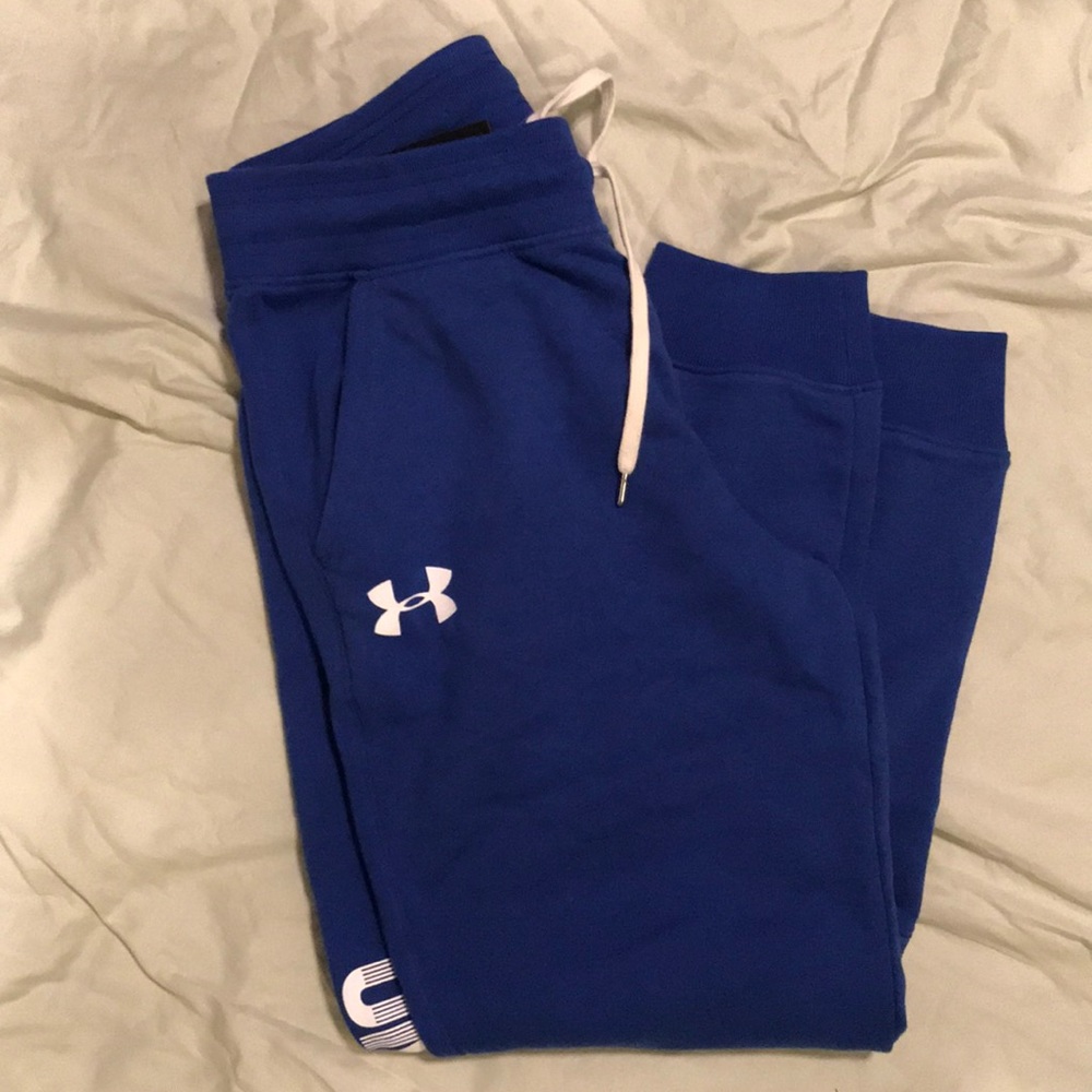 Women’s Under Armour Fleece Graphic Pants NWT - Picture 2 of 4